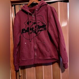 Riff Stars Rolling Stones Tour ‘76 of Europe size M hoodie ,stain on arm see pic